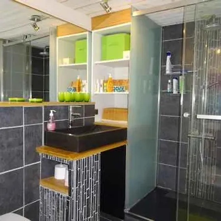 3 Avec Parking Privé Proche Et Commerces - Fr-1-782-35 Villa *