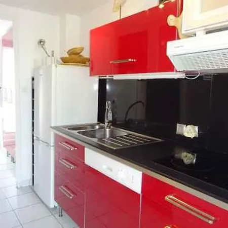 Villa 3 Avec Parking Prive Proche Et Commerces - Fr-1-782-35 *